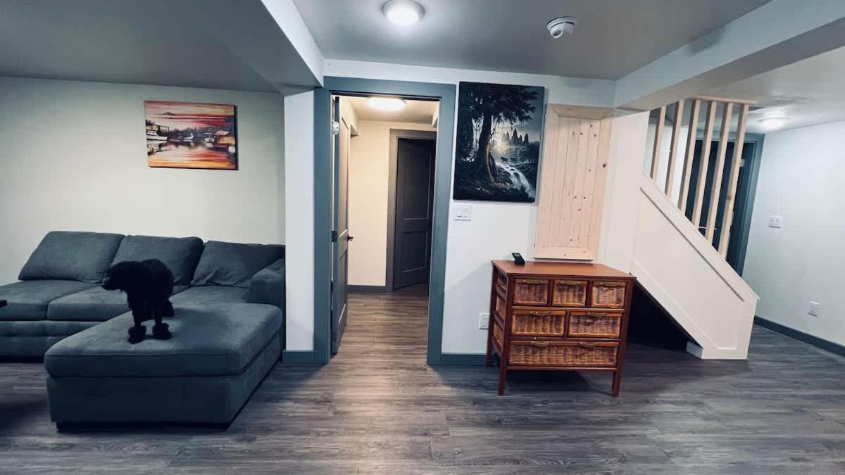 Tranquil Oasis 2 Bedroom Suite With Pool View فكتوريا المظهر الخارجي الصورة
